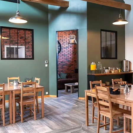 Domaine La Grange D Hotes 住宿加早餐酒店 4*