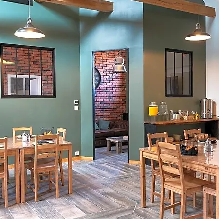 ベッド・アンド・ブレックファスト Domaine La Grange D Hotes 4*